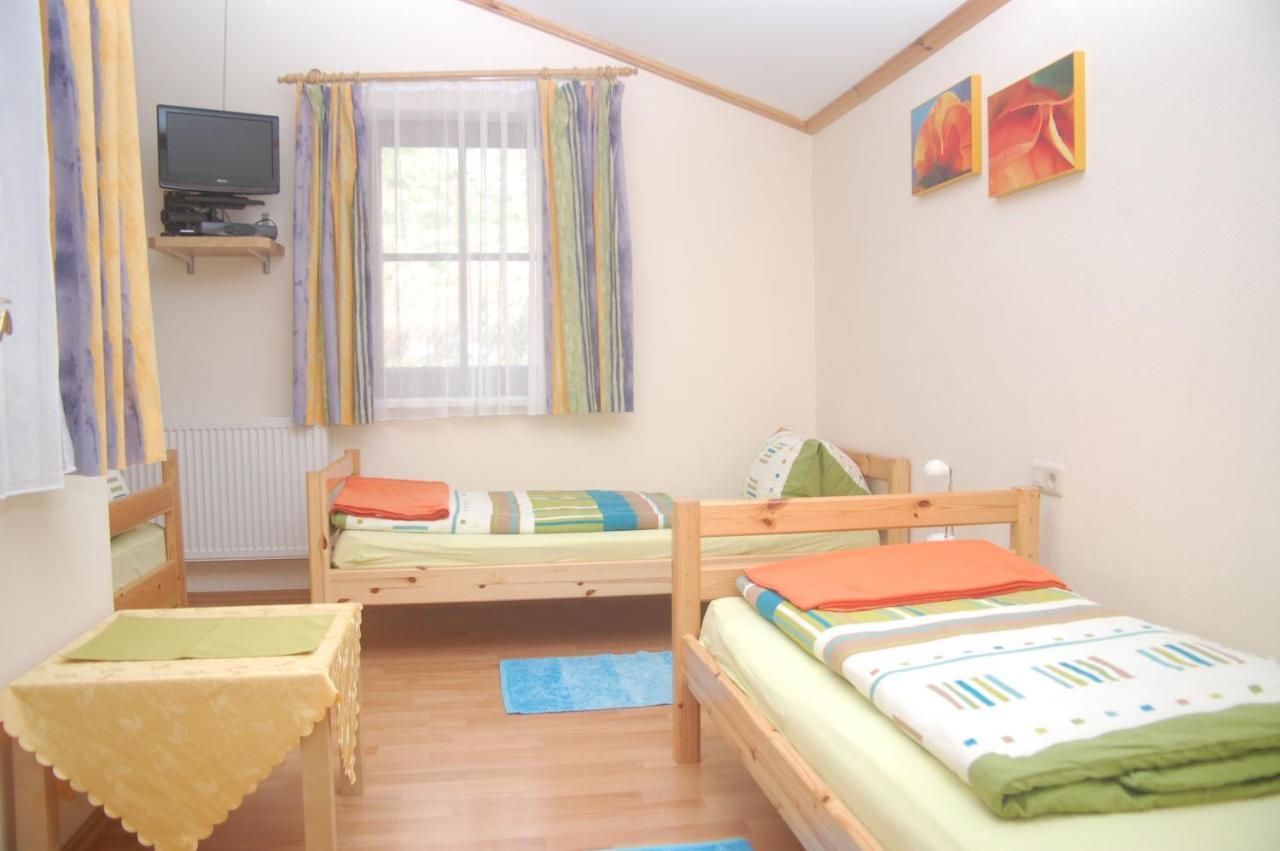 Hofer Apartment *